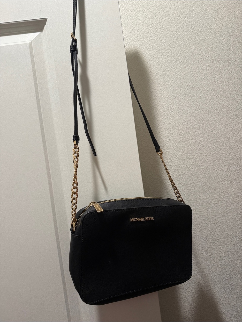 Michael Kors Jet Set Small Crossbody Bag in Black